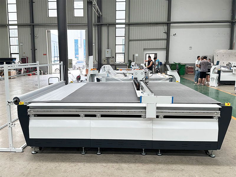 Studium przypadku: Jak wyciąć materiał na rolety o szerokości 3,25 m? (Rozwiązanie z dzielonym ł&oacute;żkiem 3,3 m)