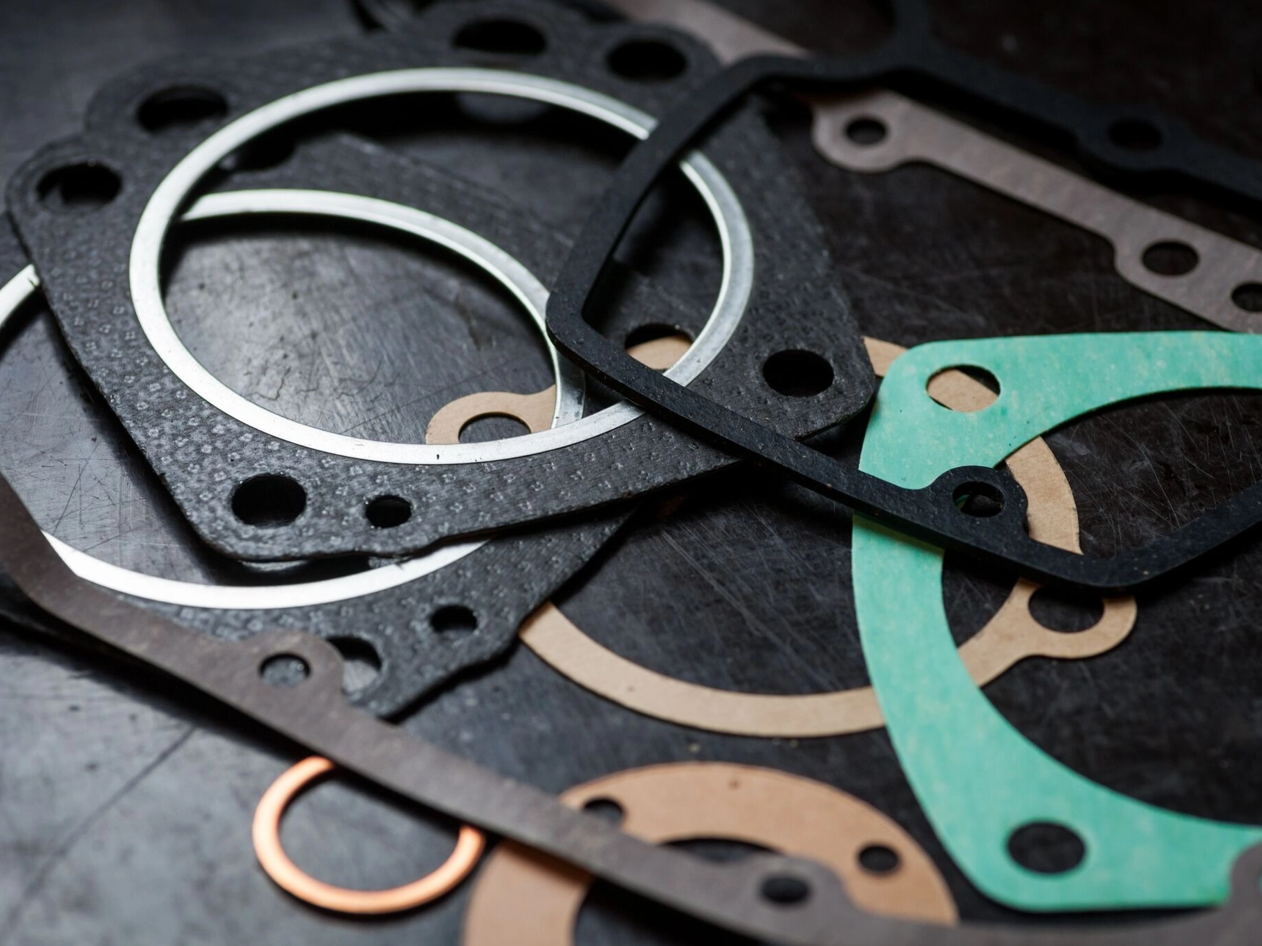 میکس ROI کے لیے بہترین CNC گاسکیٹ کٹنگ مشین کا انتخاب کیسے کریں: لاگت کو کنٹرول کرنے کے لیے خریدار کی مکمل گائیڈ