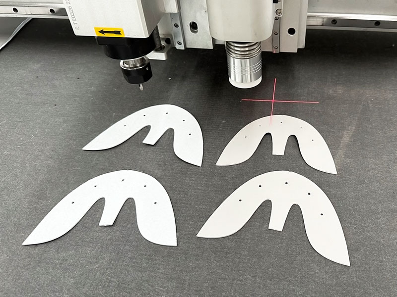 أفضل آلة قطع CNC أوتوماتيكية للجلود