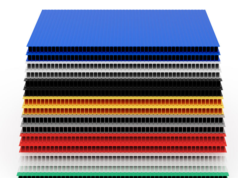 M&aacute;quina de corte CNC de papel&atilde;o pl&aacute;stico oco PP